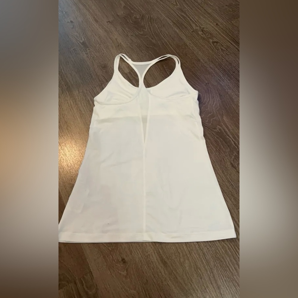 Under Armour Racerback Workout Top - Picture 2 of 3